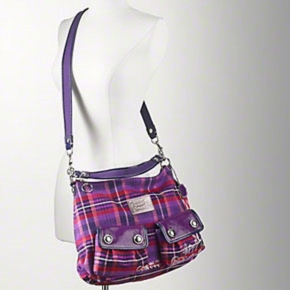 COACH SIG SWING BERRY BAG